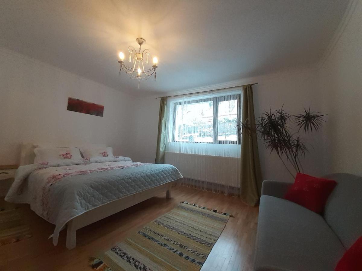 R-House Apartment Brasov Exterior photo