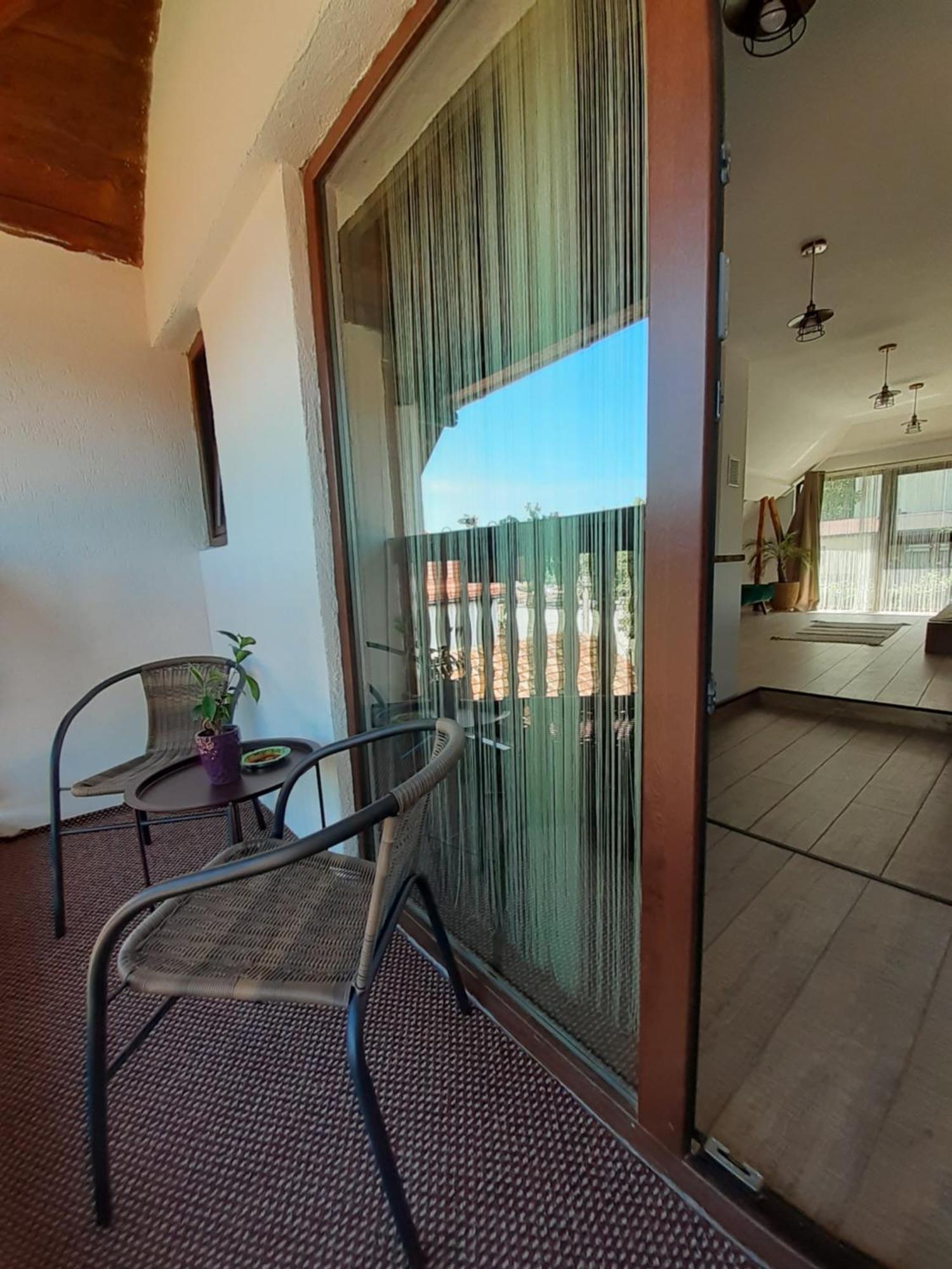 R-House Apartment Brasov Room photo