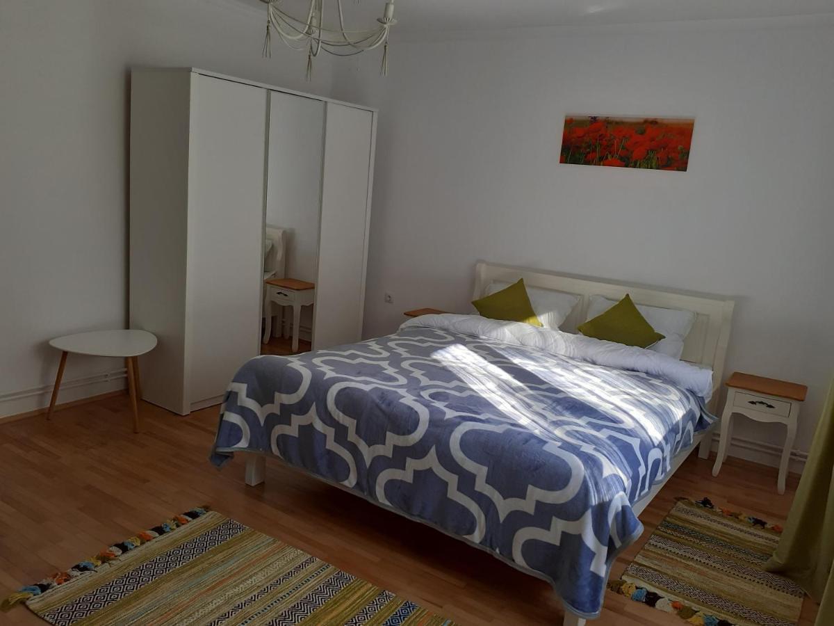 R-House Apartment Brasov Exterior photo