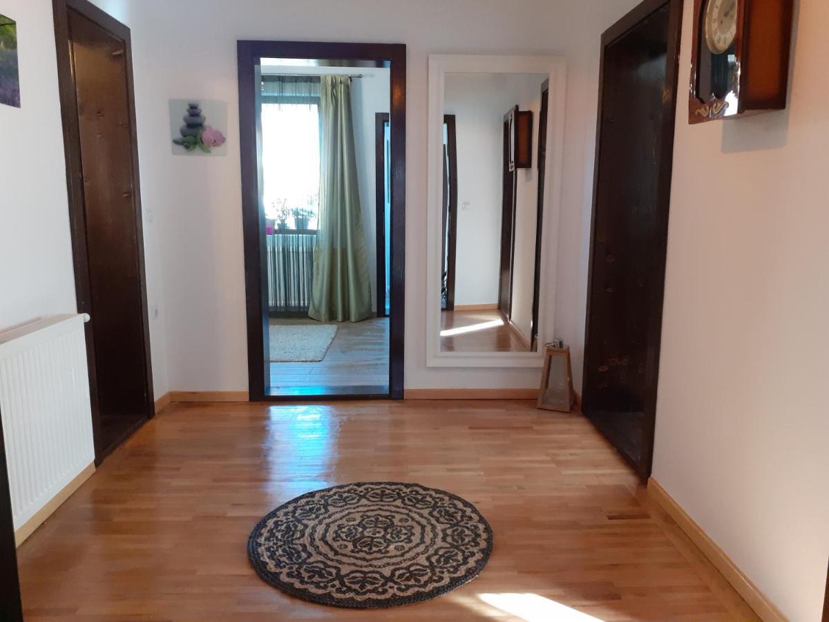 R-House Apartment Brasov Exterior photo